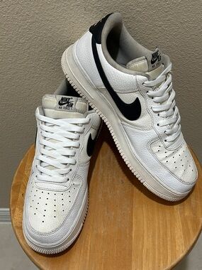 Nike Air Force 1 Low ‘07 White Black Pebbled Leather CT2302-100